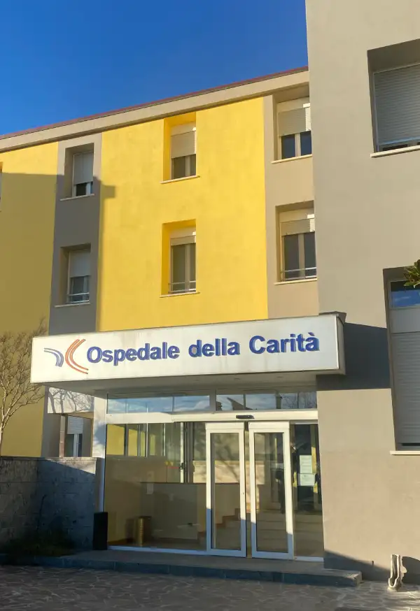 ospedale-della-carità-cantiere-casalbuttano-Ingresso3